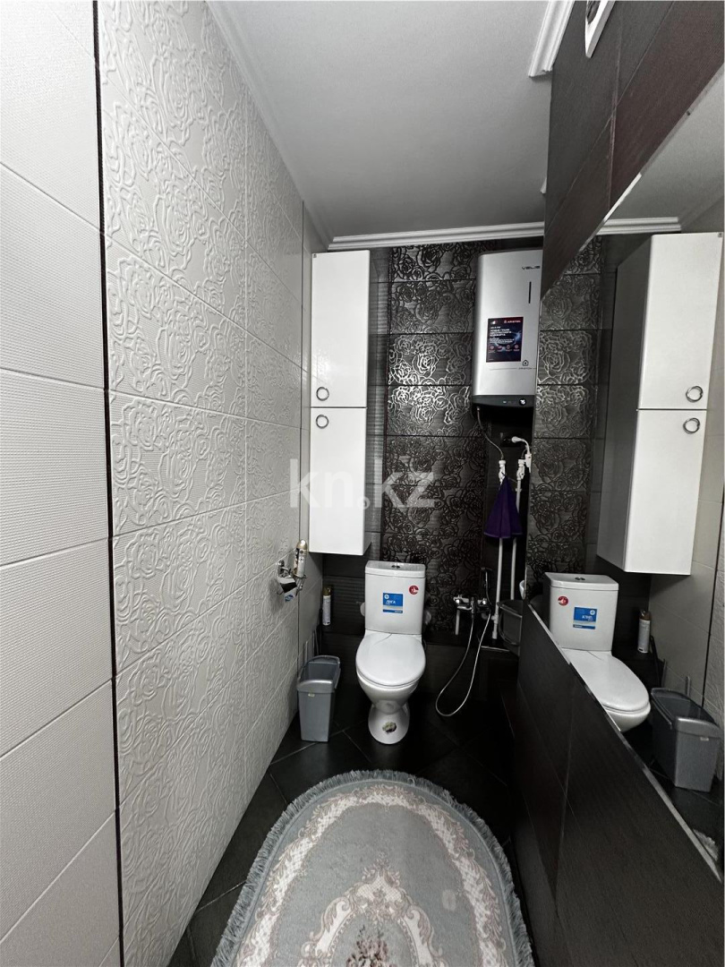 Продажа 3-комнатной квартиры, 90 м², пр. Шахтеров - Продажа  трехкомнатных квартир в Караганде фото 16 из 17