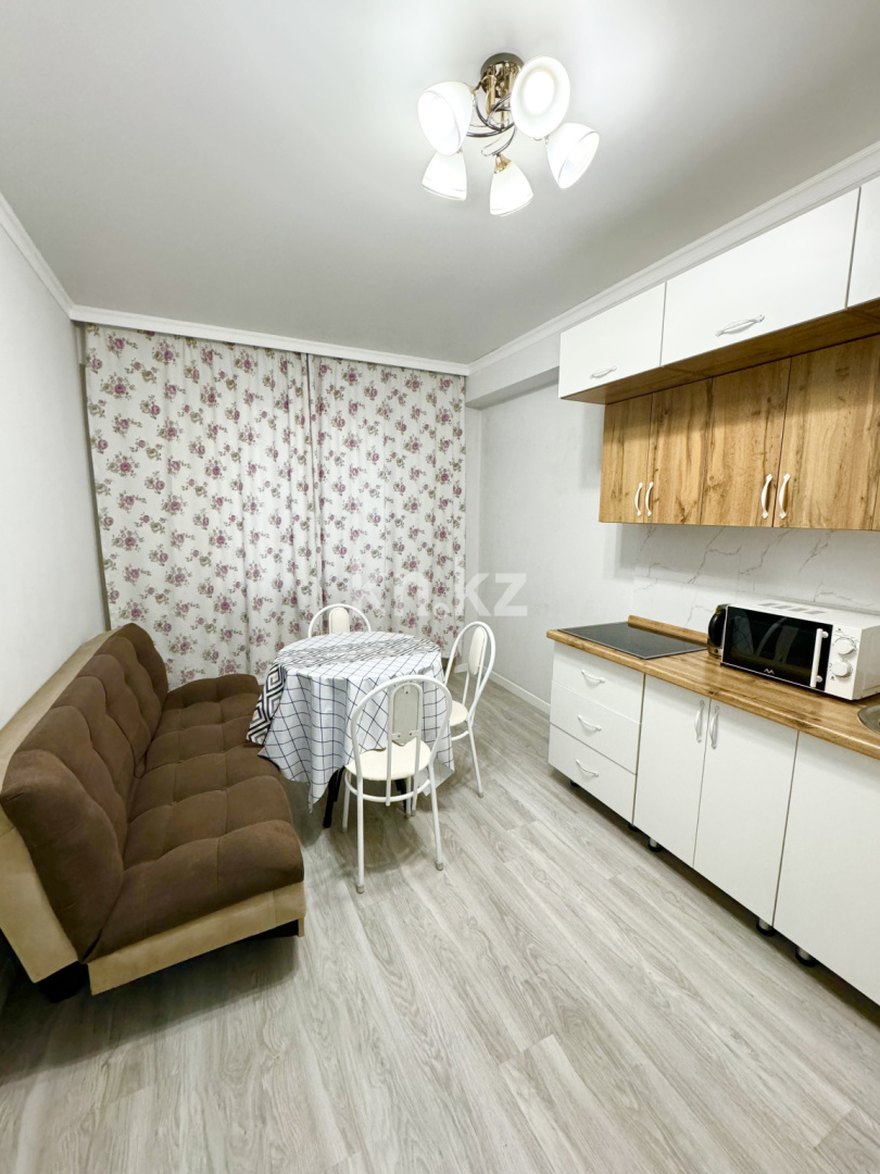 Аренда 2-комнатной квартиры посуточно, 48 м², ул. Толе би, дом  189/3 - ул. Жарокова - Аренда квартир посуточно в Алматы фото 7 из 7