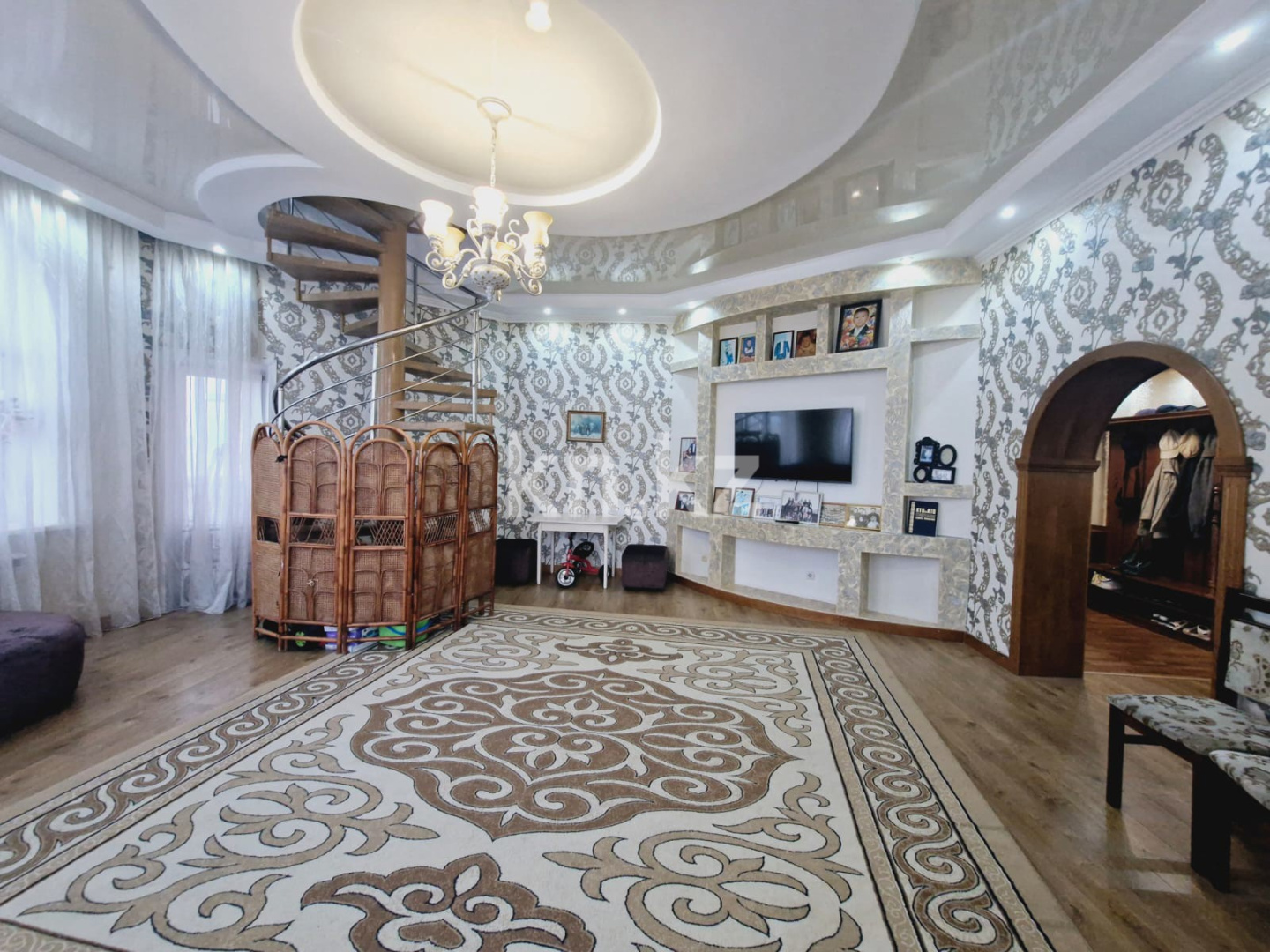 Продажа 5-комнатной квартиры, 197.7 м² - Недвижимость в Костанае фото 18 из 20