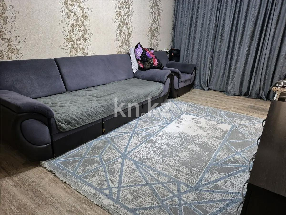 Продажа 3-комнатной квартиры, 60 м², ул. Парковая, дом  31 - Продажа  трехкомнатных квартир в Шахтинске фото 1 из 6