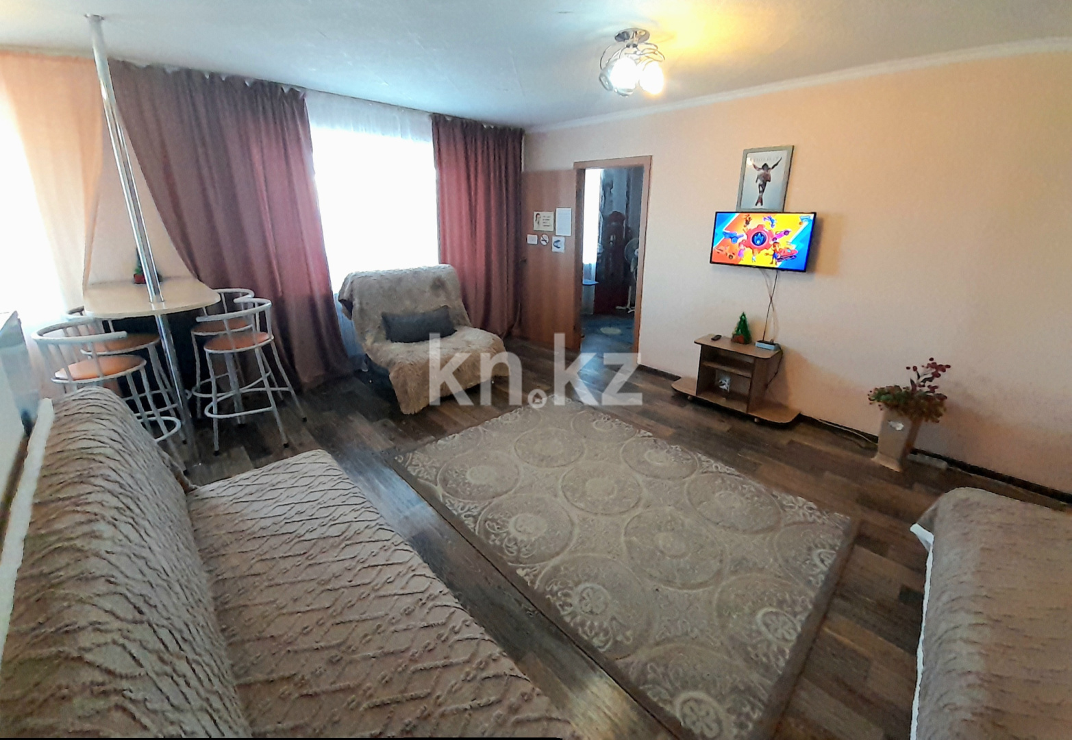 Аренда 2-комнатной квартиры посуточно, 50 м², пр. Ауэзова, дом  49 - Аренда квартир посуточно в Усть-Каменогорске фото 5 из 13