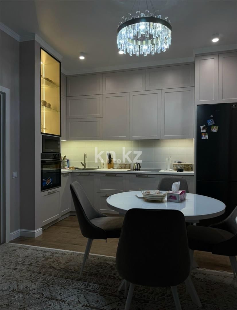 Продажа 3-комнатной квартиры, 78 м², ул. Букетова - Продажа  трехкомнатных квартир в Караганде фото 1 из 21