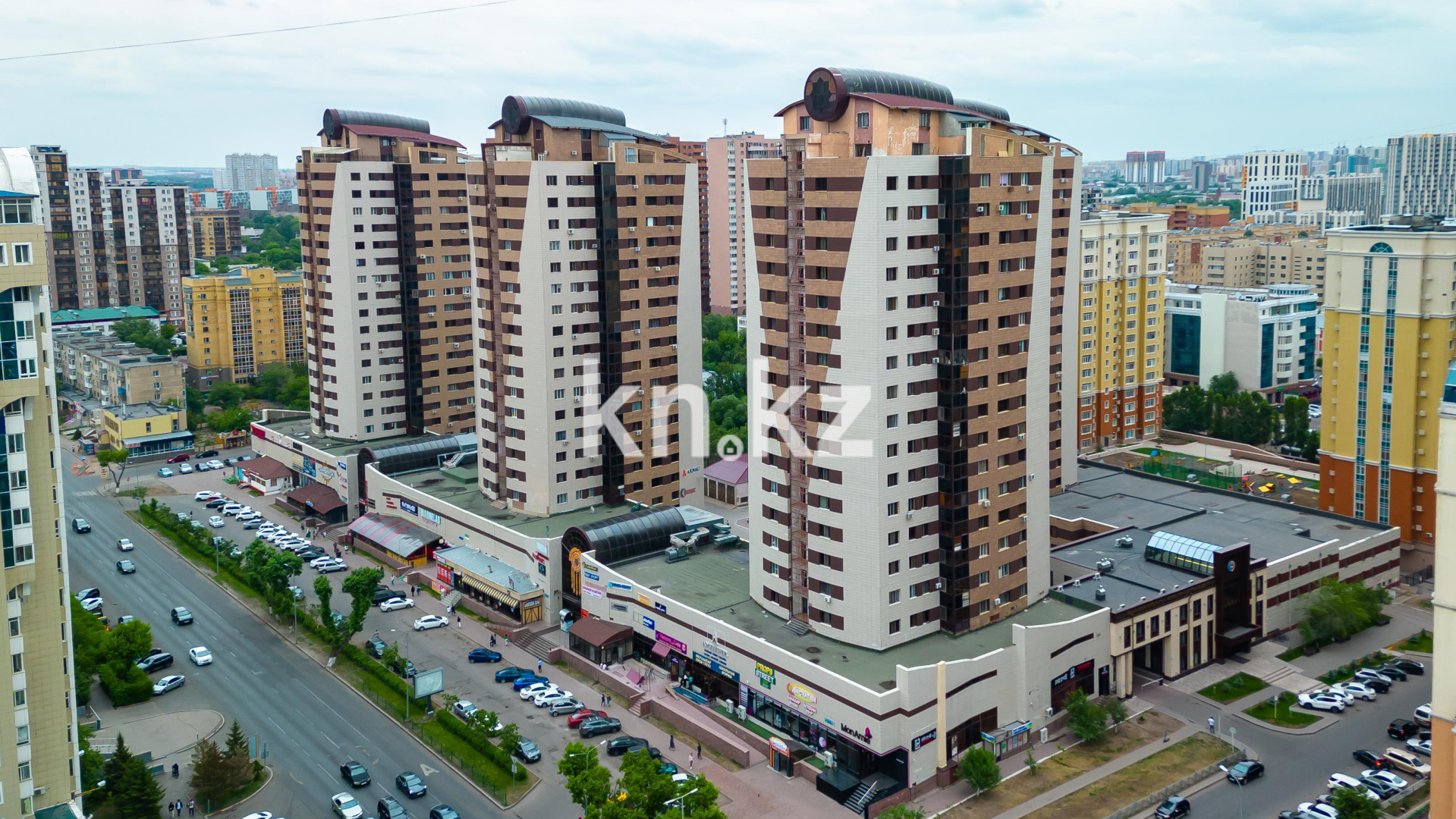 Продажа 2-комнатной квартиры, 70 м², ул. Кенесары, дом  42 - ул. Валиханова - Продажа квартир в Астане фото 1 из 9