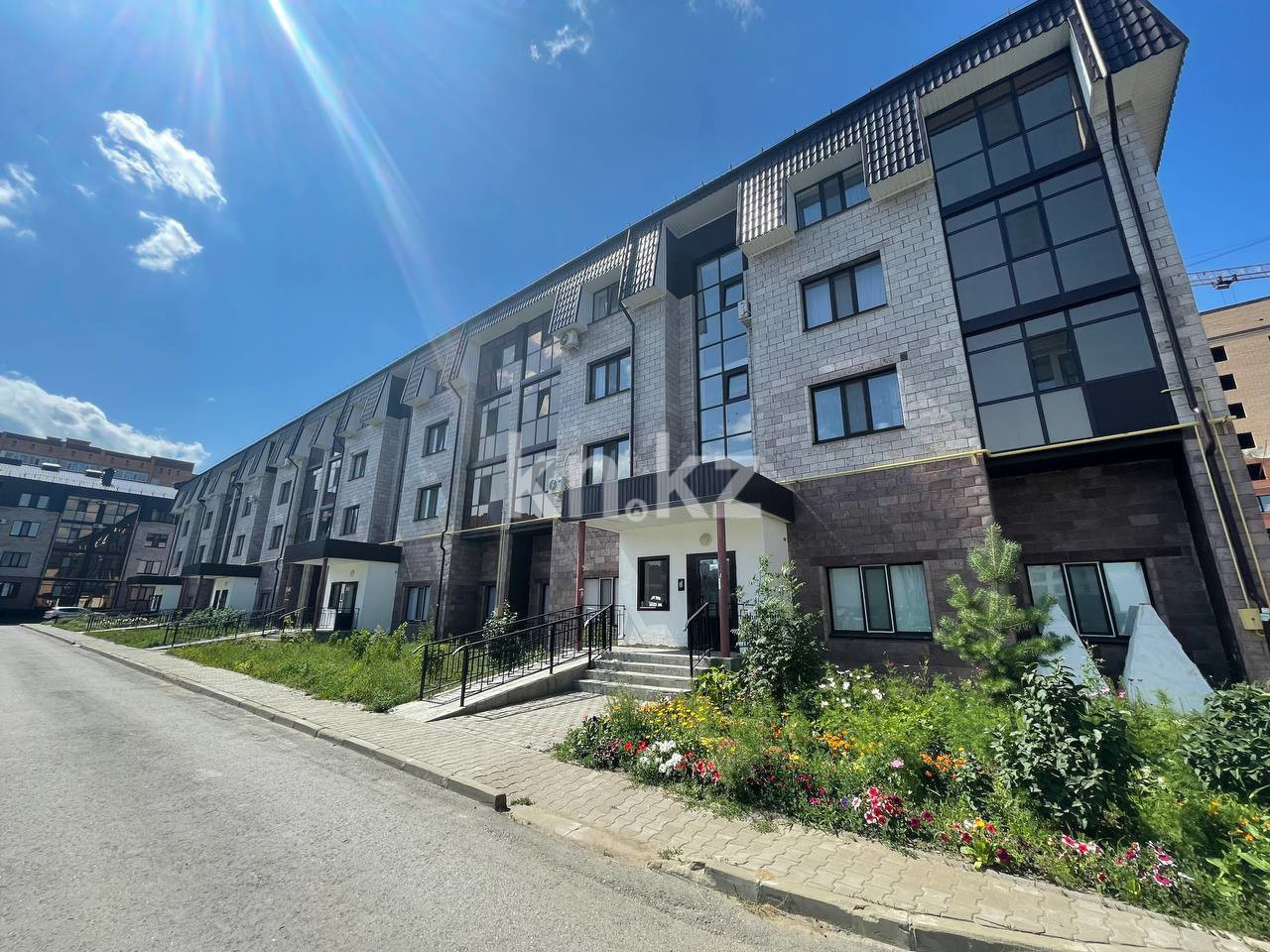 Продажа 2-комнатной квартиры, 61.4 м² - Продажа недвижимости в Костанае фото 1 из 18