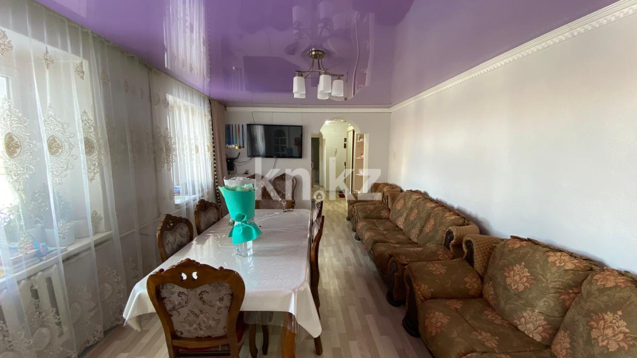 Продажа 2-комнатной квартиры, 56 м², пр. Назарбаева в Караганде - фото 2