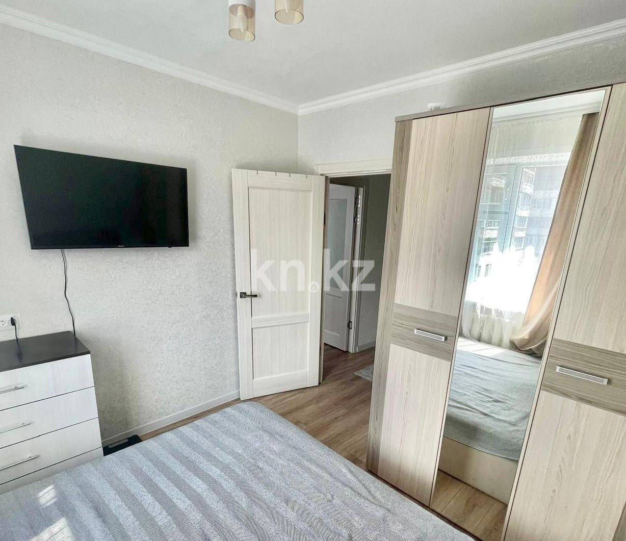 Продажа 3-комнатной квартиры, 64 м², пр. Шахтеров в Караганде - фото 11