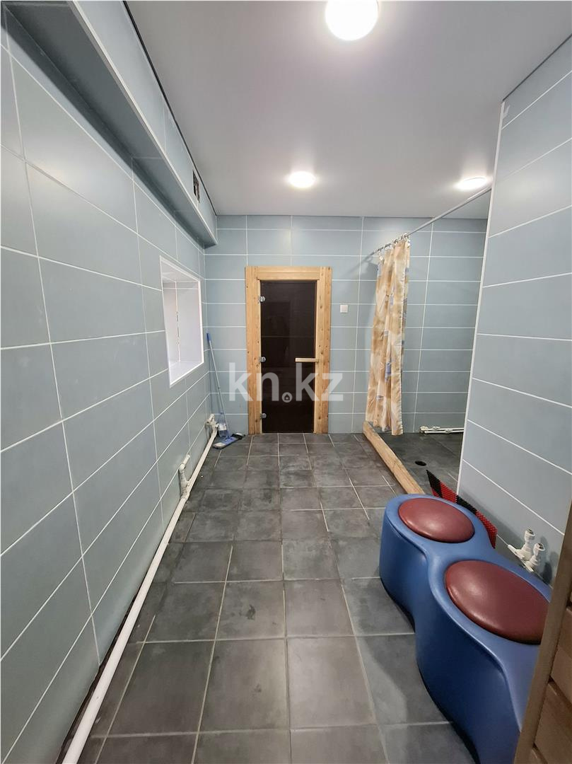Продажа 5-комнатного дома, 160.4 м², ул. Абая - Продажа домов, коттеджей в Казахстане фото 15 из 33