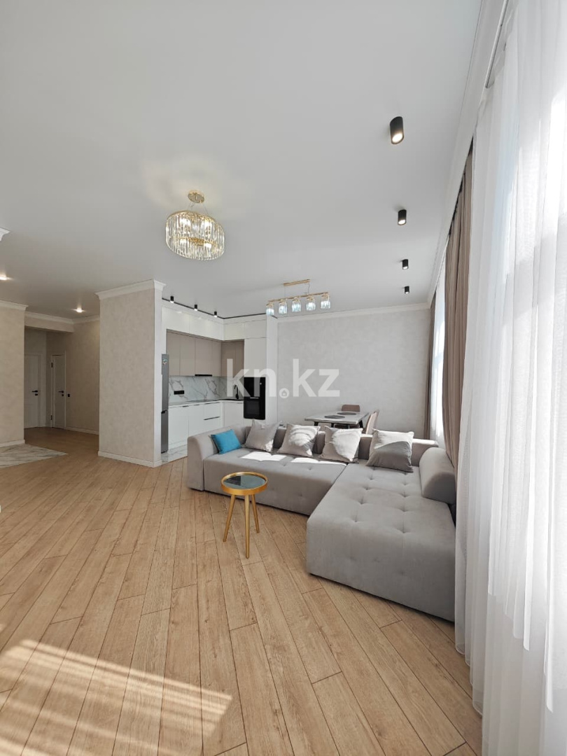 Продажа 3-комнатной квартиры, 90 м² в Караганде