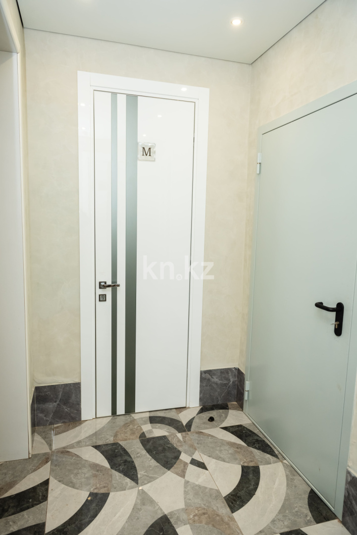 Продажа , 300 м², ул. Муканова, дом  53 - Продажа офисных и торговых помещений в Караганде фото 11 из 34