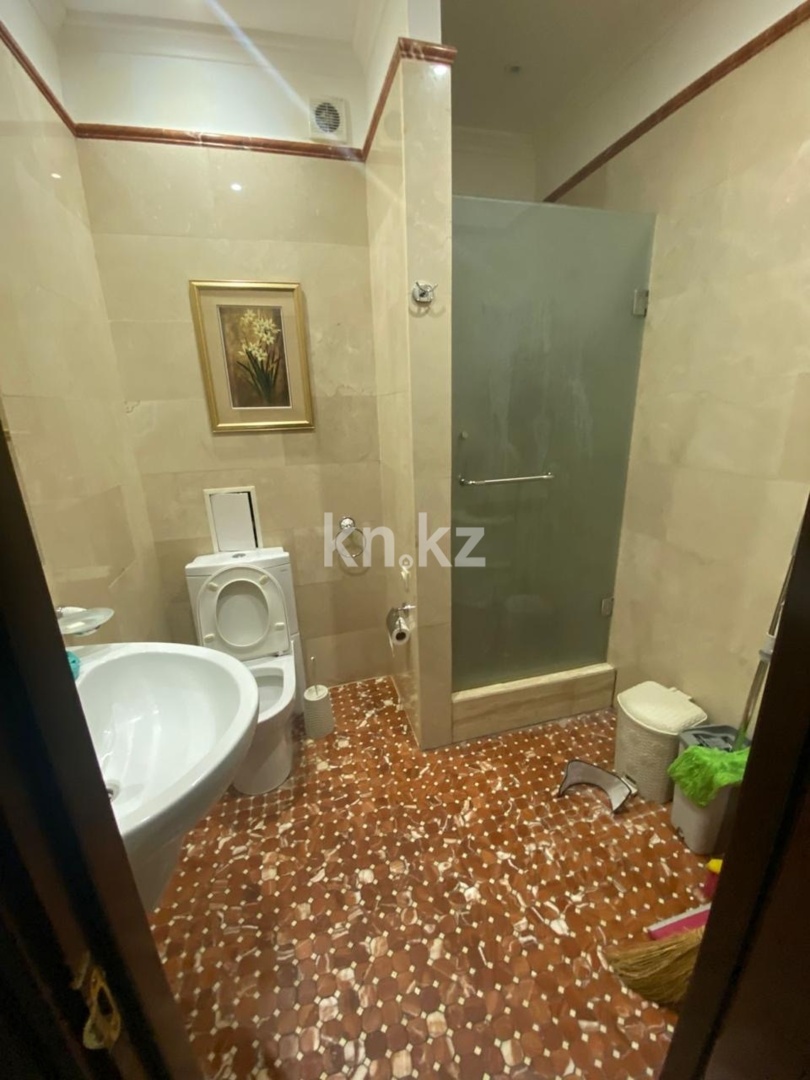 Аренда 4-комнатной квартиры, 132 м² в Астане - фото 10