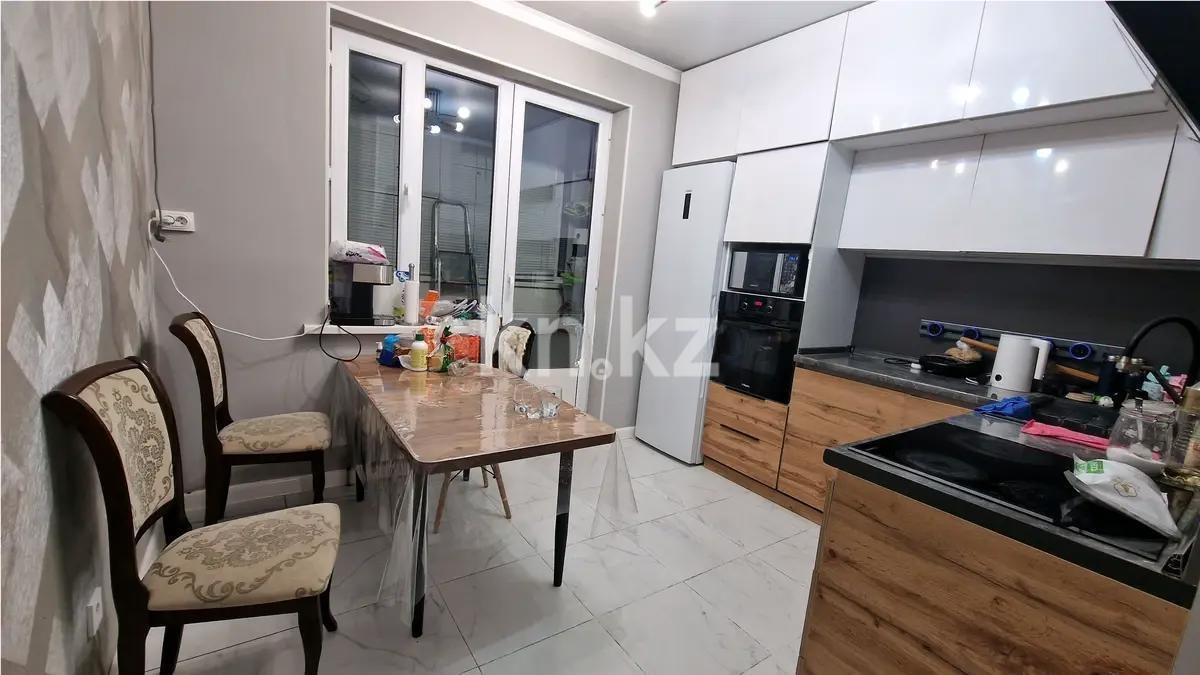 Продажа 3-комнатной квартиры, 70.4 м², мкр-н Дарабоз, дом  25а в Алматы - фото 5