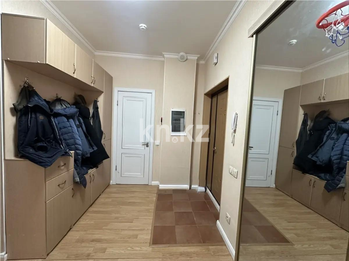 Продажа 3-комнатной квартиры, 124 м², ул. Достык, дом  5 в Астане - фото 8