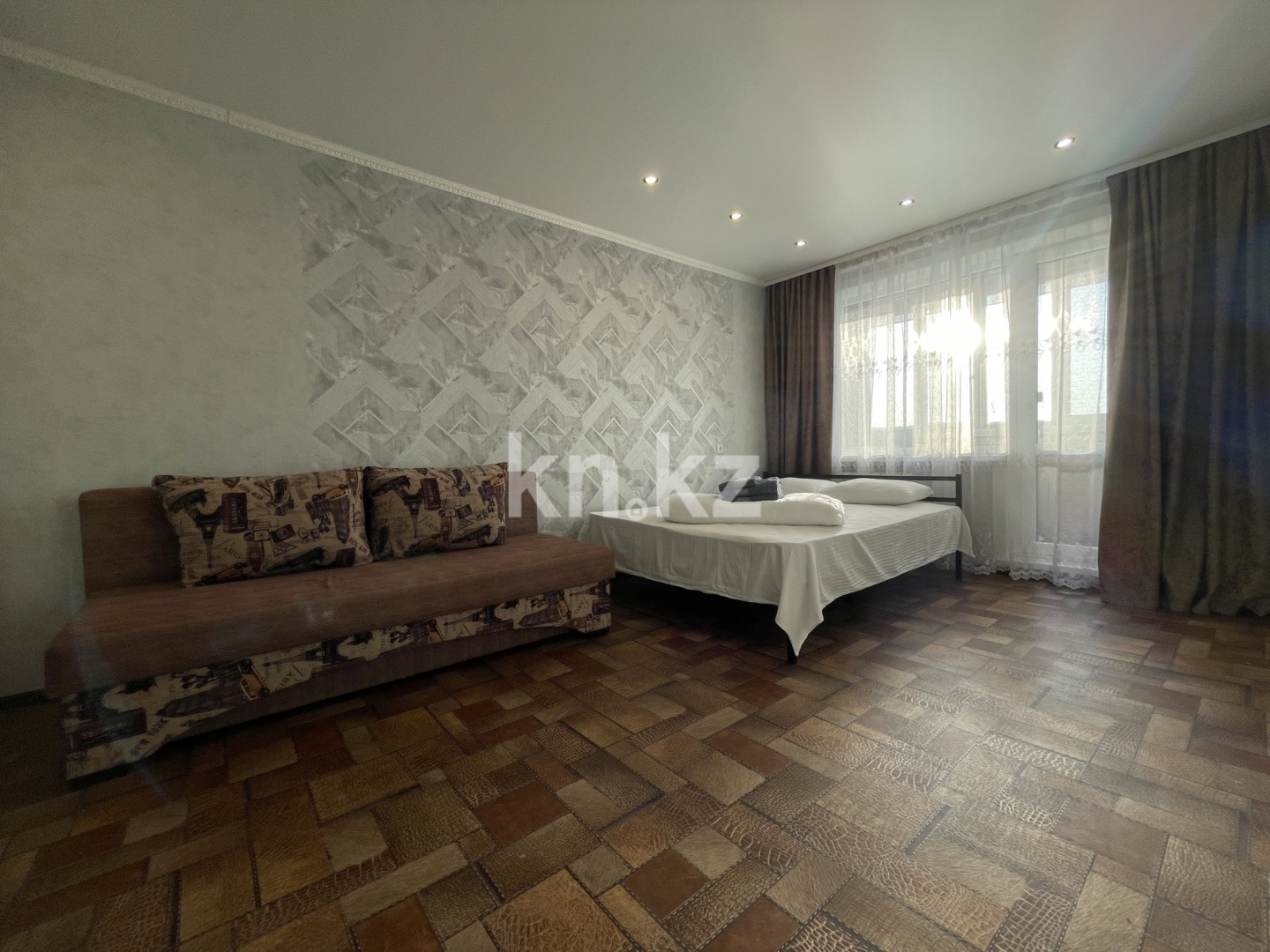 Аренда 1-комнатной квартиры посуточно, 1 м², Абая, дом  81 - Аренда квартир посуточно в Петропавловске фото 4 из 12