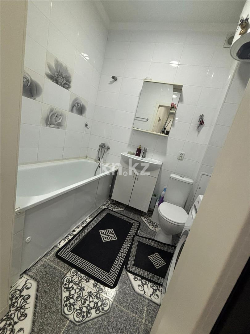 Продажа 2-комнатной квартиры, 65 м², мкр-н Степной-2 - Продажа квартир в Караганде фото 10 из 12