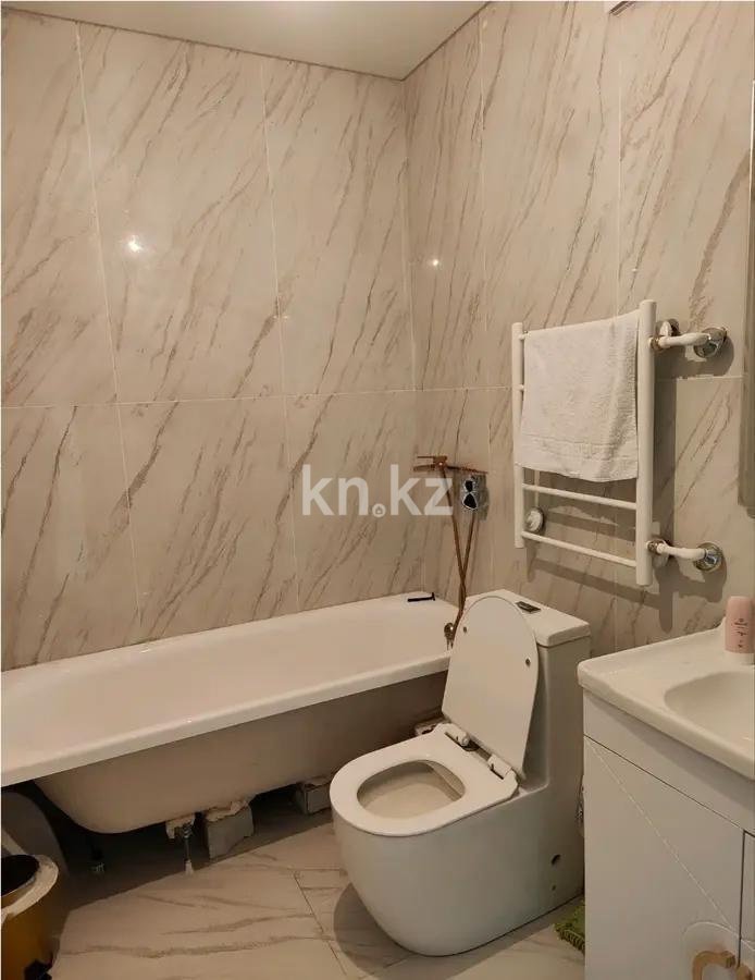 Продажа 2-комнатной квартиры, 56.7 м² в Алматы - фото 4