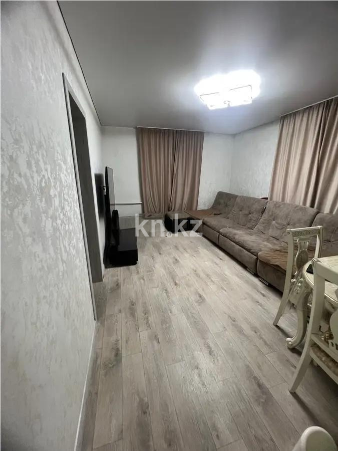 Продажа 3-комнатной квартиры, 58 м², ул. Жанибекова, дом  56 - Продажа квартир в Караганде без посредников с фото фото 1 из 6