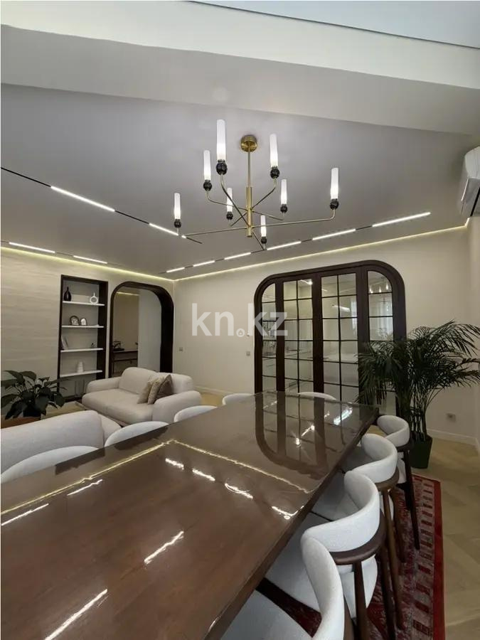Продажа 5-комнатной квартиры, 210 м² - Продажа пятикомнатных и более квартир от собственников в Казахстане фото 1 из 5