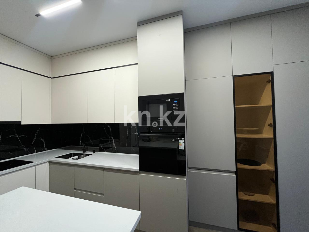 Продажа 3-комнатной квартиры, 100 м², ул. Ашимова, дом  15 - Продажа  трехкомнатных квартир в Караганде фото 12 из 17