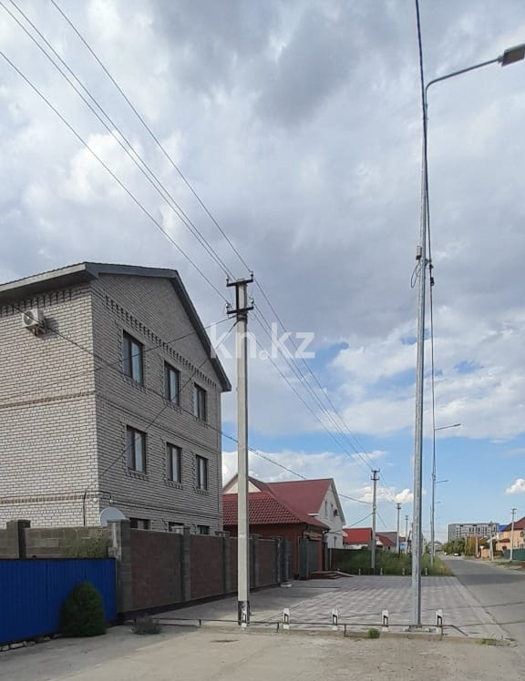Продажа 8-комнатного дома, 338 м², ул. Кастеева, дом  13 - Продажа и аренда недвижимости в Атырау фото 4 из 18