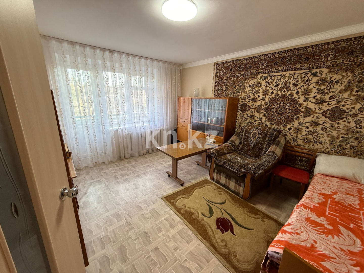 Продажа 2-комнатной квартиры, 42.7 м², ул. Муканова, дом  10/3 - Продажа квартир в Караганде фото 1 из 11