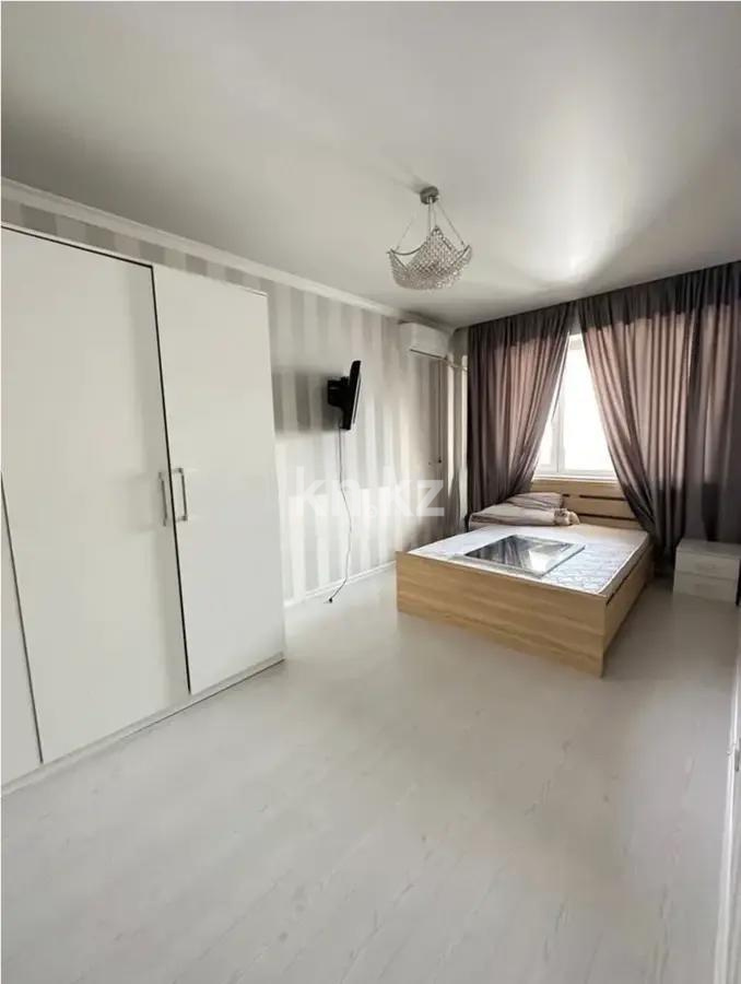 Продажа 2-комнатной квартиры, 49 м², ул. Толе би, дом  298 в Алматы - фото 2