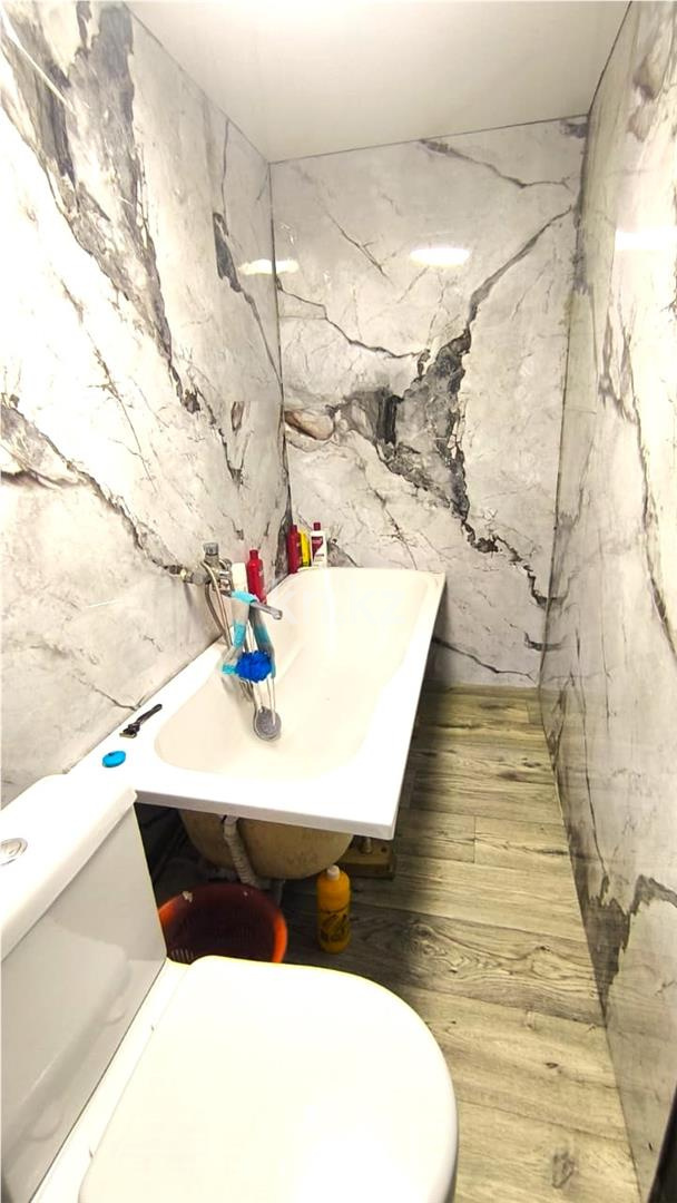 Продажа 3-комнатного дома, 56 м², пер. Львовский - Продажа домов, коттеджей в Караганде с фото фото 13 из 16