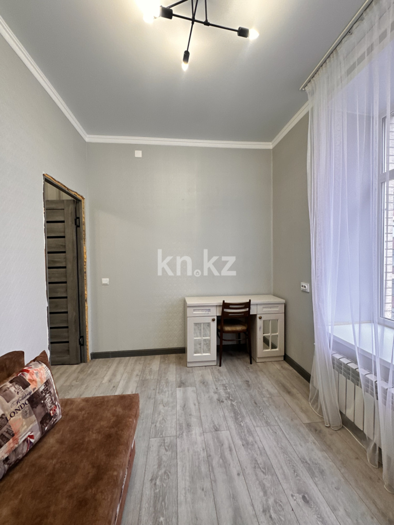 Продажа 2-комнатной квартиры, 66 м², ул. Ашимова, дом  21 в Караганде - фото 3