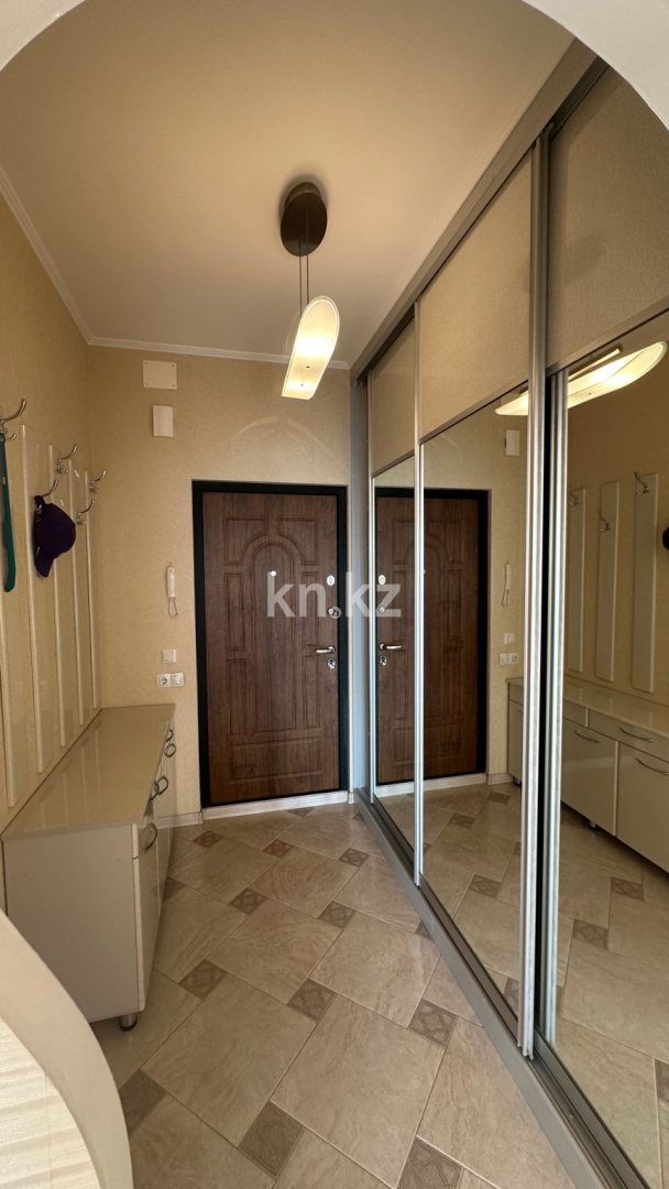 Продажа 2-комнатной квартиры, 55.8 м², ул. Навои в Алматы - фото 10