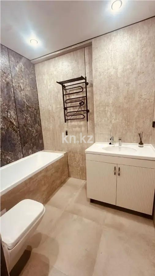 Продажа 3-комнатной квартиры, 135.8 м² в Алматы - фото 4