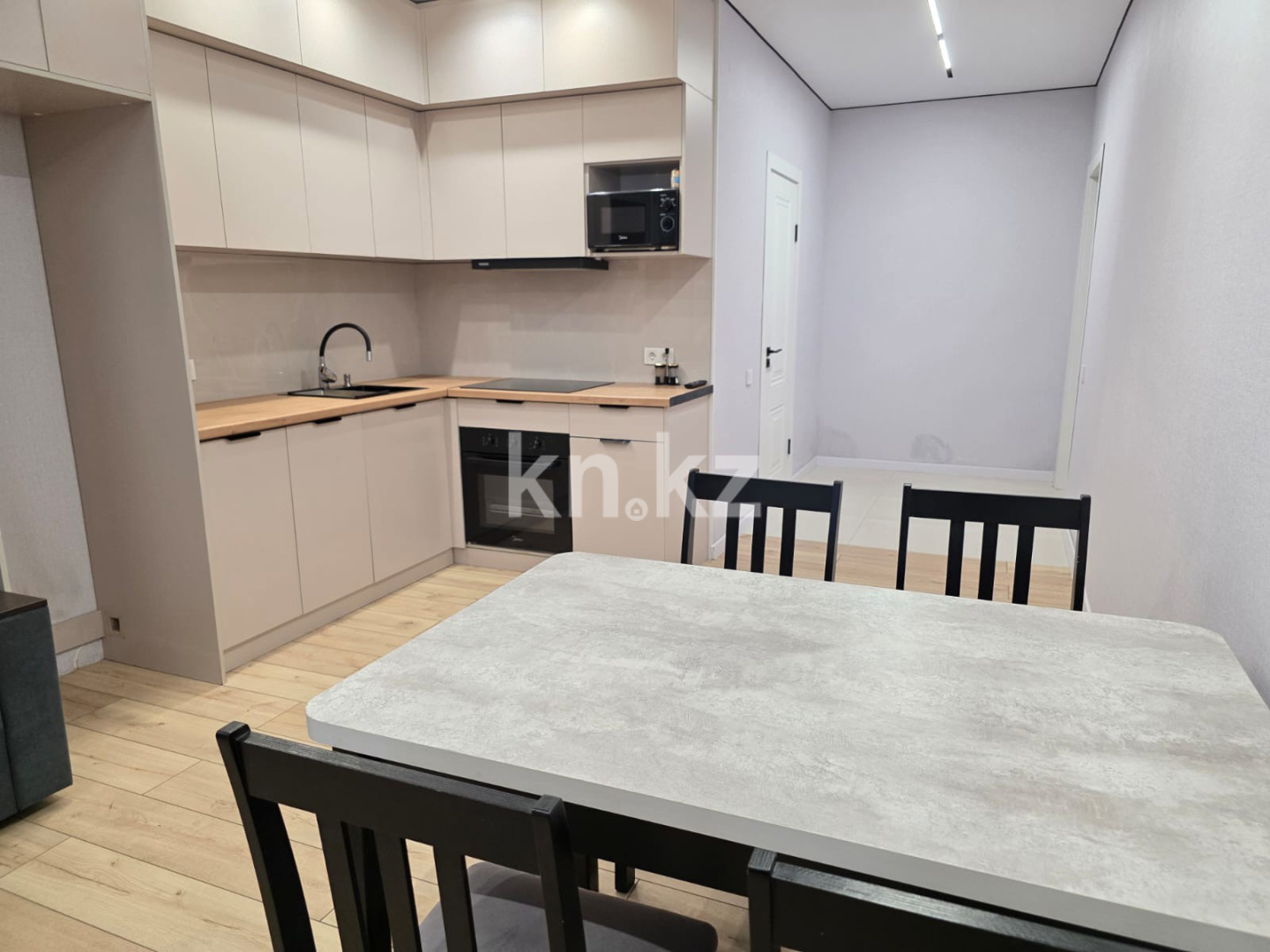 Продажа 1-комнатной квартиры, 55.6 м² - Продажа квартир в Алматы - страница 3 фото 3 из 13