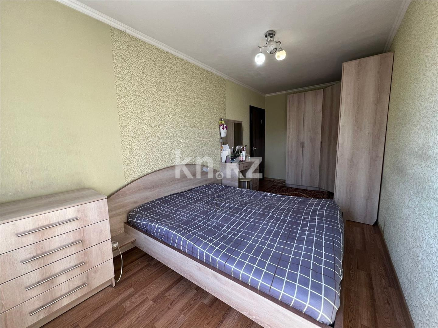Продажа 4-комнатной квартиры, 74 м², 1 кв-л - Продажа квартир в Караганде фото 6 из 21