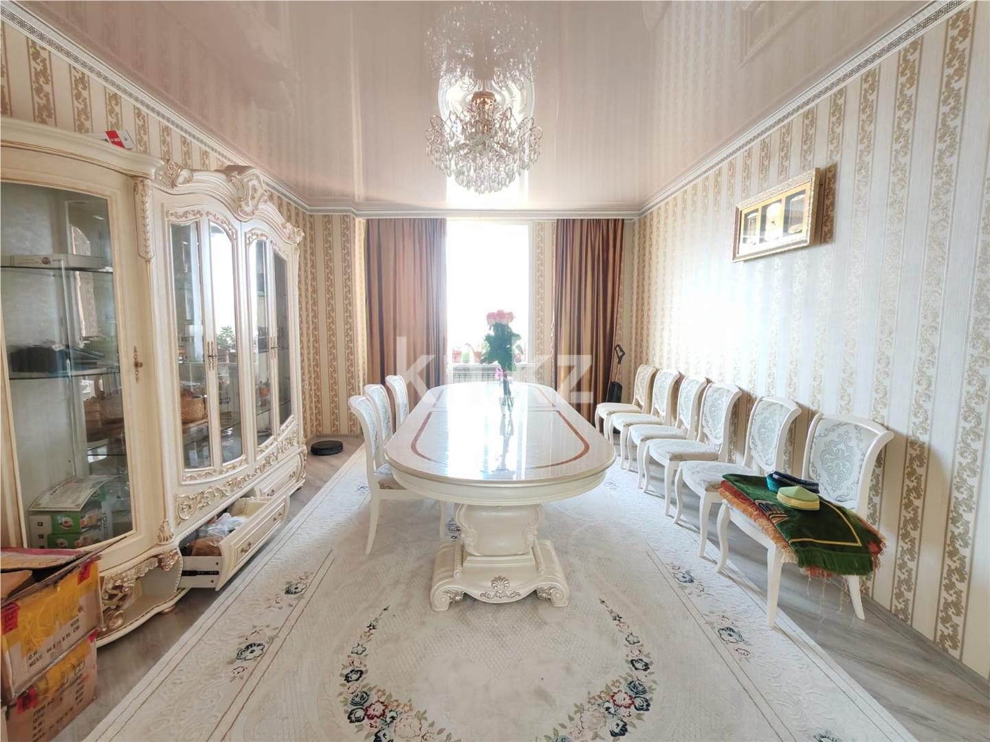 Продажа 4-комнатной квартиры, 105 м², мкр-н Степной-2 - Продажа четырехкомнатных квартир в Караганде на Юго-Востоке фото 1 из 15