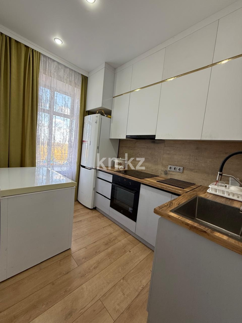 Продажа 3-комнатной квартиры, 90 м² - Продажа квартир в Караганде фото 2 из 31