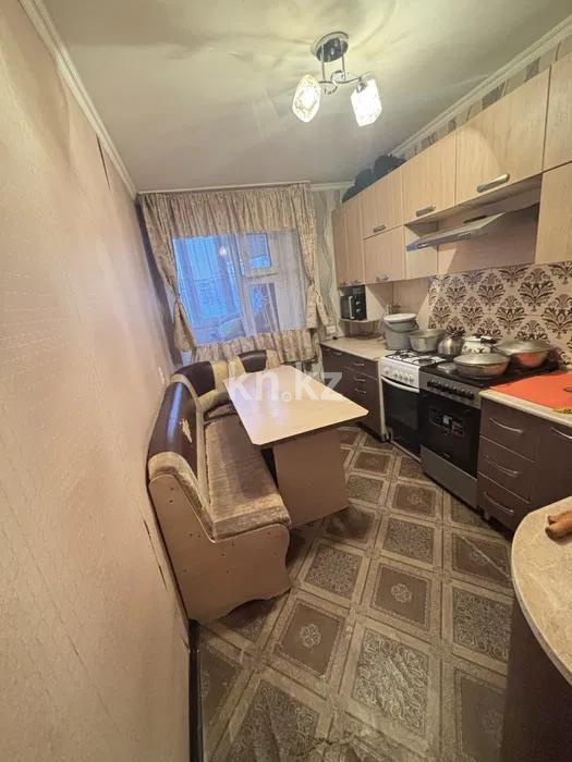 Продажа 3-комнатной квартиры, 62 м², мкр-н Восток-3, дом  14 в Караганде - фото 4