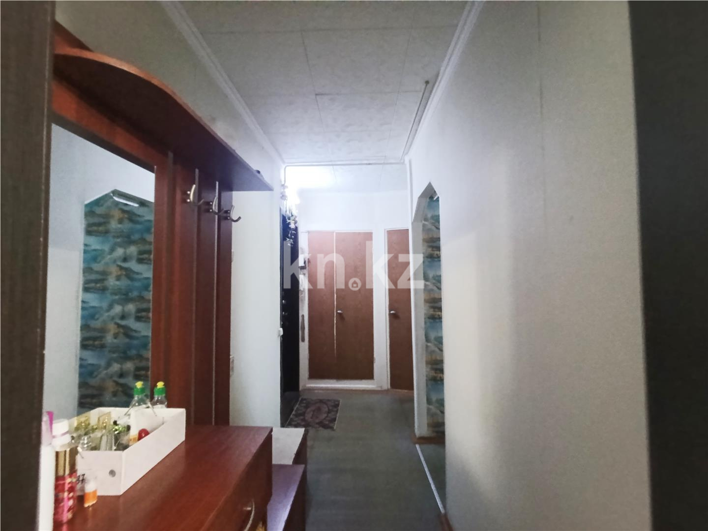 Продажа 3-комнатной квартиры, 62 м², мкр-н 19 в Караганде - фото 14