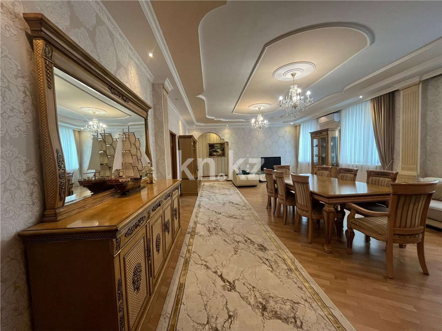 Продажа 4-комнатной квартиры, 206 м² - Продажа четырехкомнатных квартир в Астане фото 2 из 21