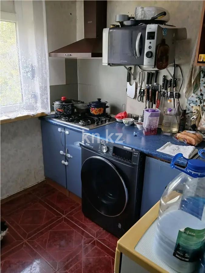 Продажа 3-комнатной квартиры, 60 м², мкр-н 10, дом  22 в Алматы - фото 4