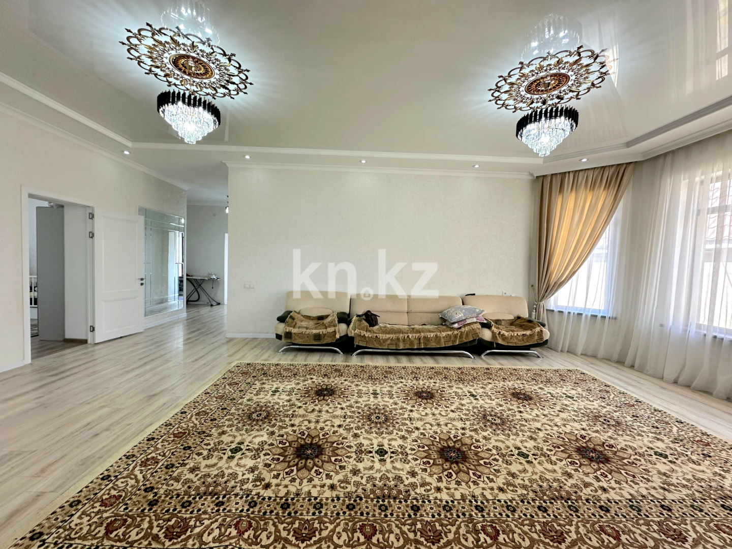 Продажа 5-комнатного дома, 200 м², мкр-н Асар-2, дом  11111 - Продажа домов, коттеджей в Шымкенте фото 1 из 24