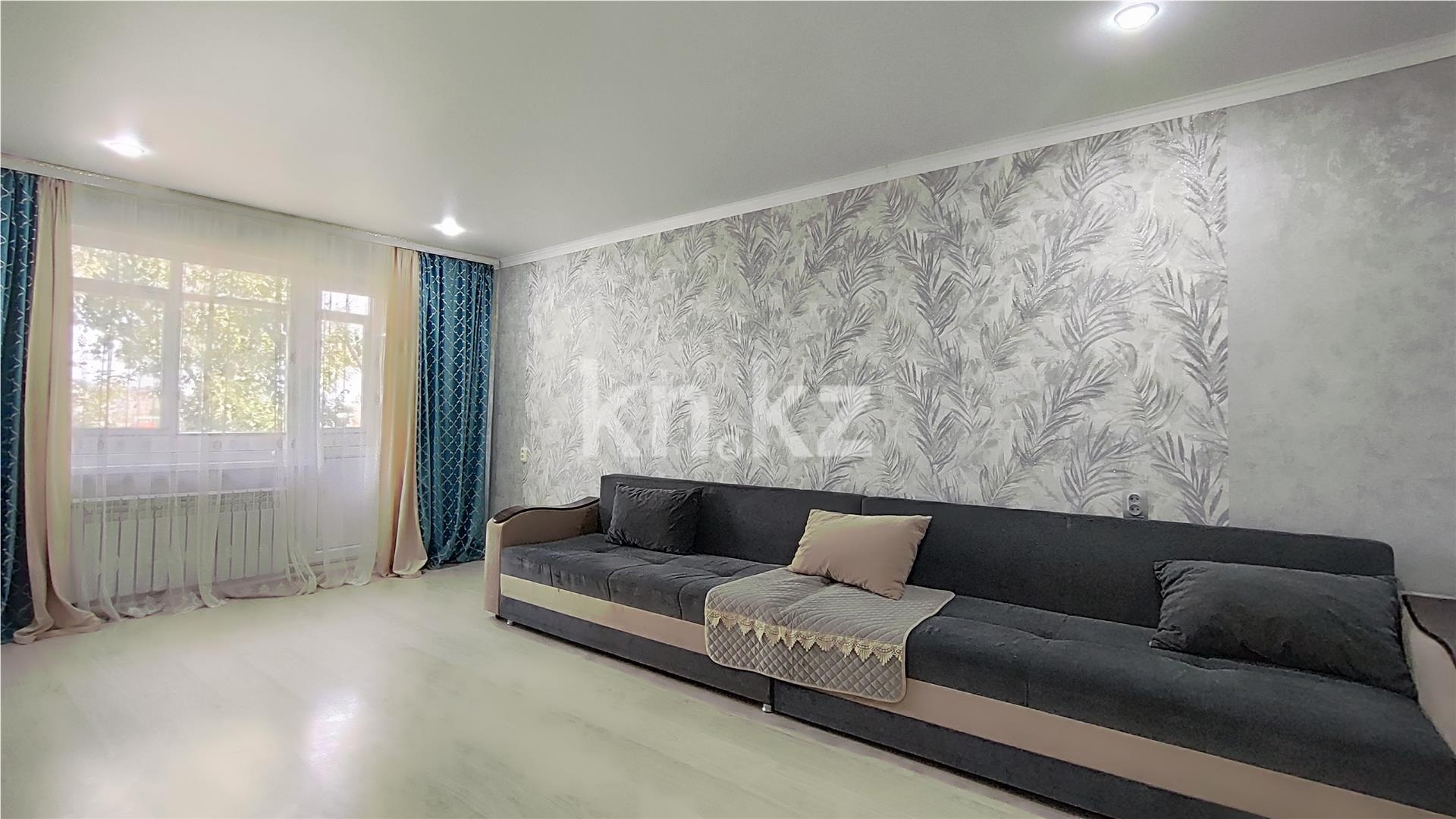 Продажа 3-комнатной квартиры, 63 м², мкр-н 18 - Продажа  трехкомнатных квартир в Караганде фото 1 из 11