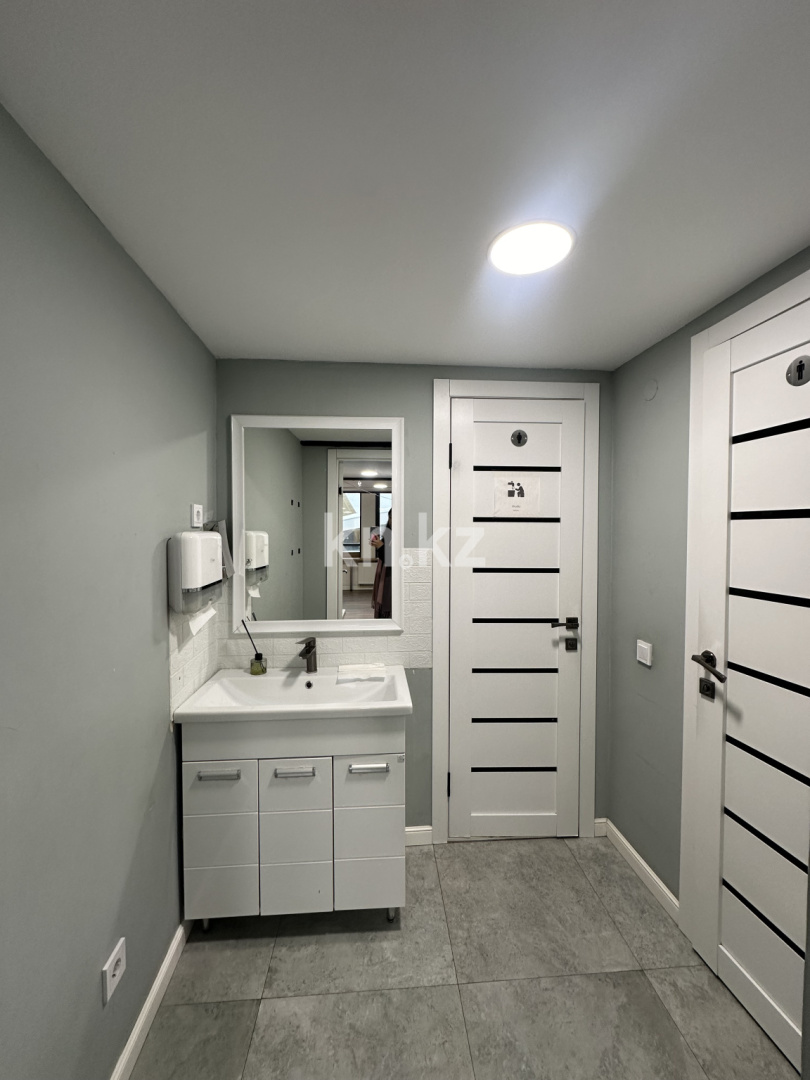 Аренда , пр. Кабанбай батыра, дом  49 - Аренда офисных и торговых помещений в Астане фото 5 из 9