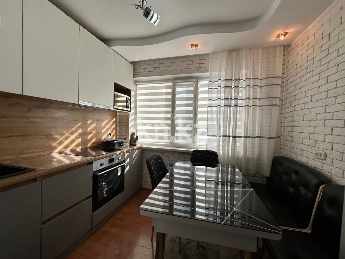 Продажа 3-комнатной квартиры, 68 м², ул. Язева, дом  5 в Караганде - фото 4