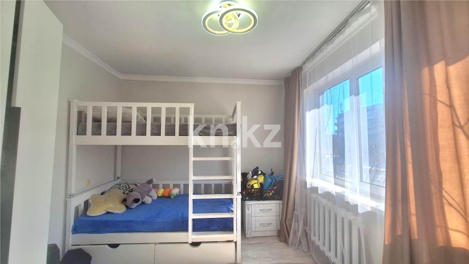 Продажа 4-комнатной квартиры, 60 м² - Продажа четырехкомнатных квартир в панельном доме в Караганде - страница 2 фото 3 из 9