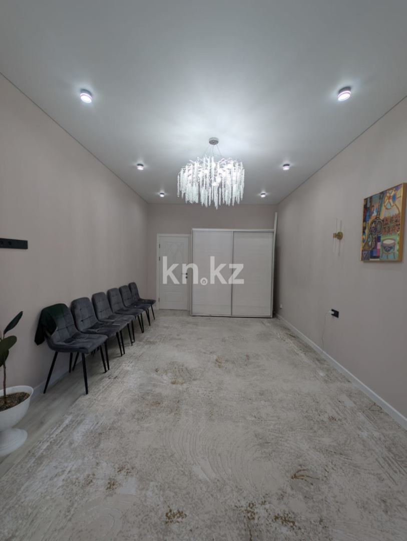 Продажа 3-комнатной квартиры, 100.2 м² - Недвижимость в Уральске фото 11 из 12