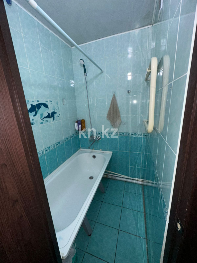 Продажа 3-комнатной квартиры, 62 м², мкр-н 17, дом  57 в Караганде - фото 7