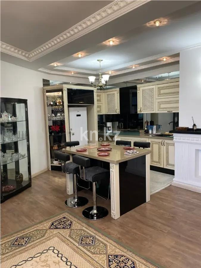 Продажа 2-комнатной квартиры, 90 м², пр. Аль-Фараби, дом  7/4а в Алматы - фото 3