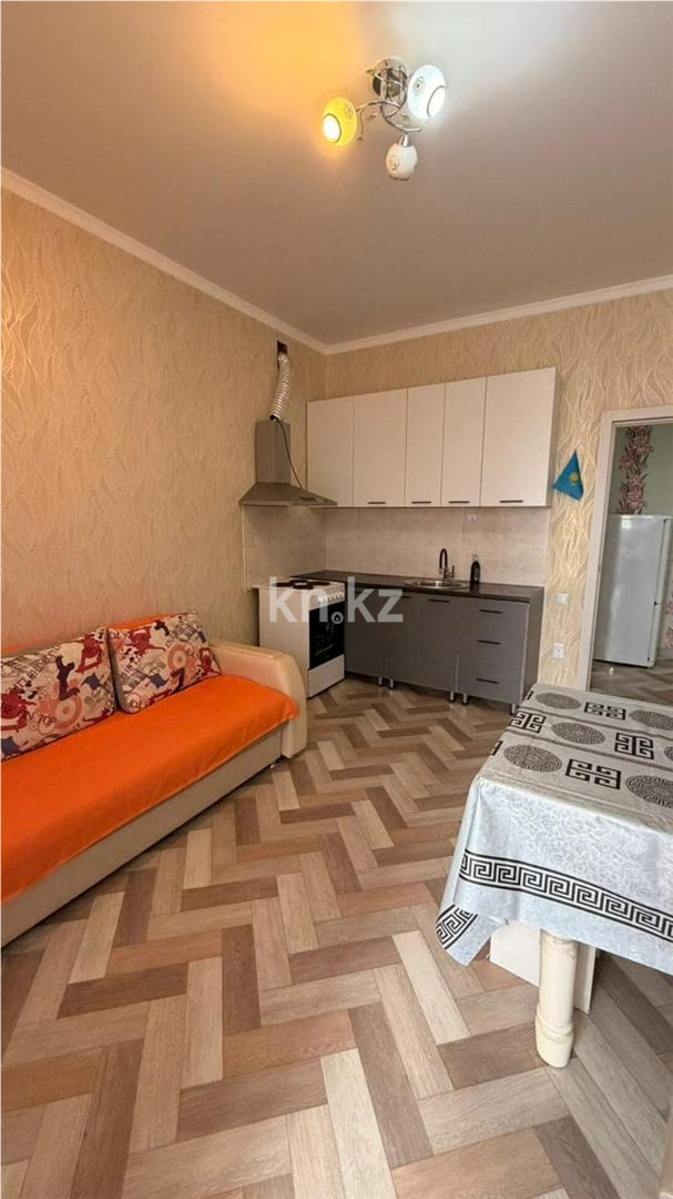 Продажа 1-комнатной квартиры, 40 м² - Продажа квартир в Караганде - страница 2 фото 2 из 12