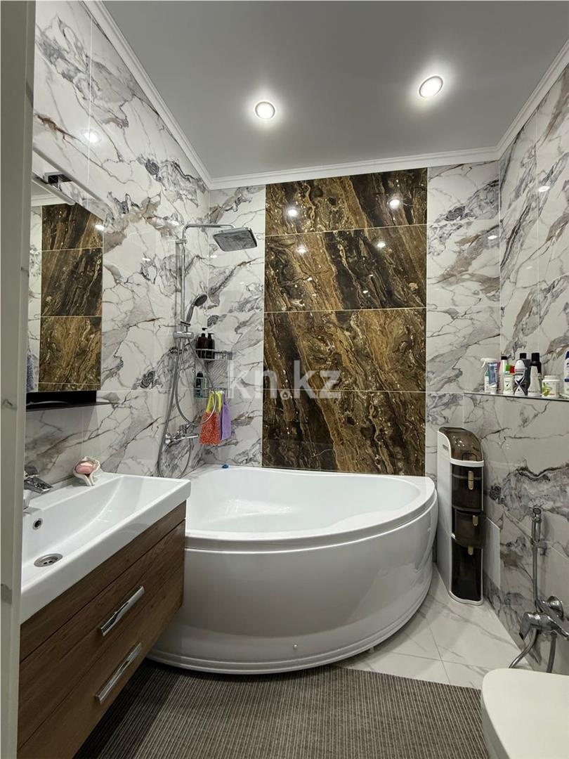 Продажа 4-комнатной квартиры, 118 м² - Продажа четырехкомнатных квартир на Юго-Востоке Караганды - страница 4 фото 12 из 12