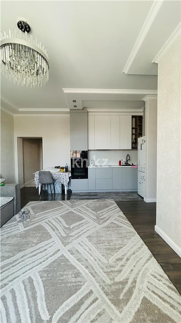 Продажа 3-комнатной квартиры, 62 м² - Продажа квартир в кирпичном доме в Караганде - страница 3 фото 7 из 16