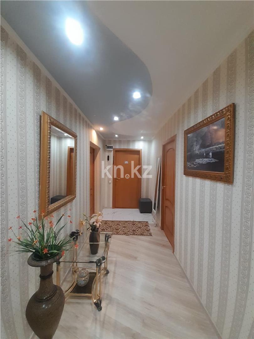 Продажа 4-комнатной квартиры, 77.7 м², пр. Абая - Продажа  четырехкомнатных квартир в Астане фото 1 из 14