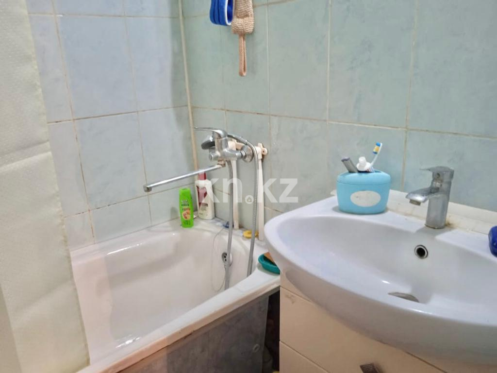 Продажа 3-комнатной квартиры, 60 м², мкр-н Восток-3 в Караганде - фото 16